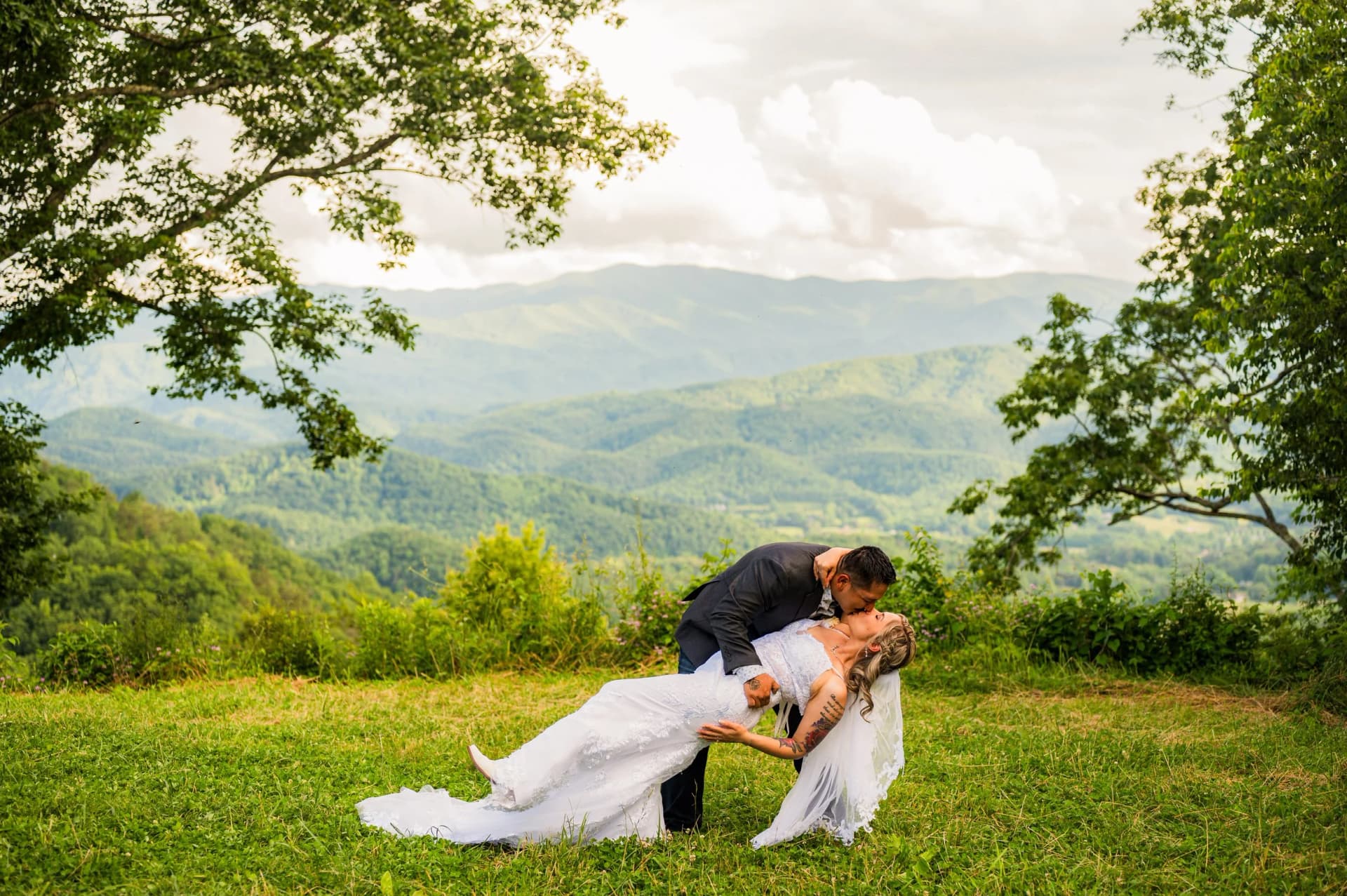 Foothills Parkway elopement photo 15