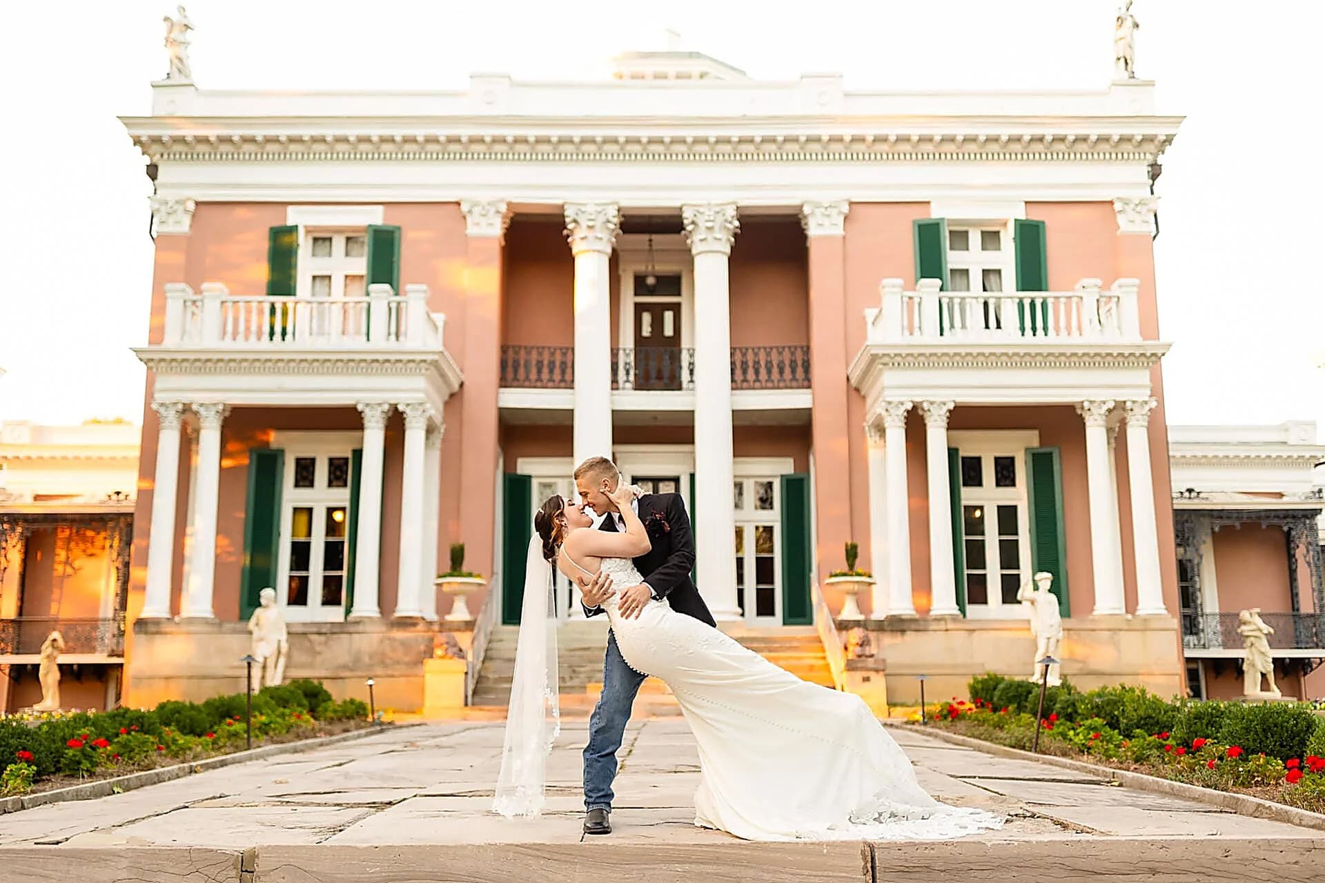 Belmont Mansion elopement venue in Nashville, TN — all-inclusive elopement package by Elopements Inc.