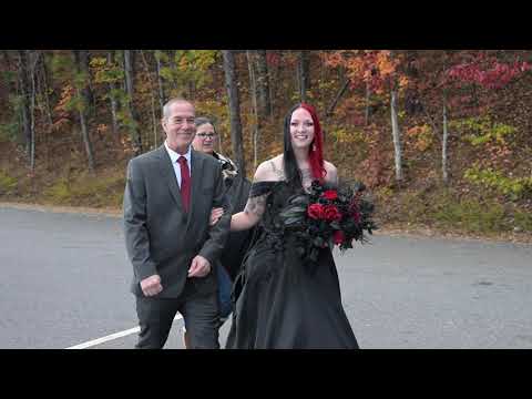 Nathan & Greta - Foothills Parkway