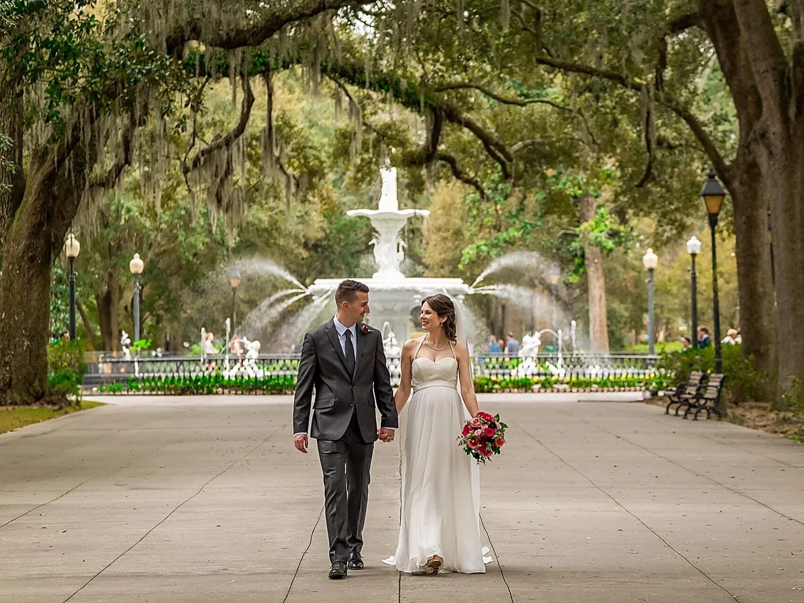 Elope in Savannah — elopement destination with all-inclusive packages
